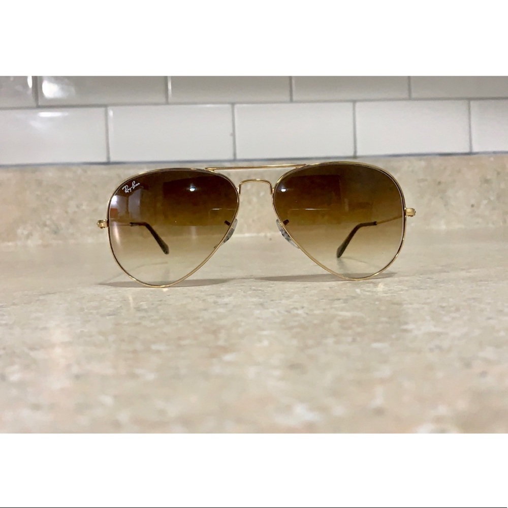 Authentic Aviator Ray bans, like new with case